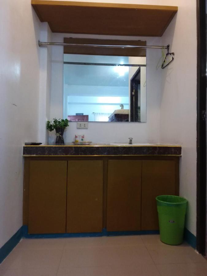 Pete'S Inn Roxas City Exteriér fotografie
